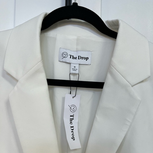 White oversize blazer - Picture 2 of 6